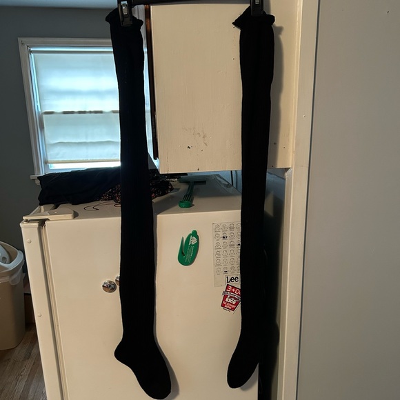 NWOT Torrid Black Thigh High Boot Socks - Picture 2 of 4